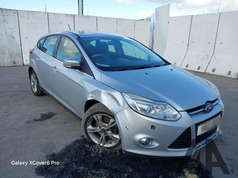 2013 FORD FOCUS ZETEC ECONETIC TDCI 1560cc TURBO DIESEL MANUAL 6 Speed 5 DOOR HATCHBACK