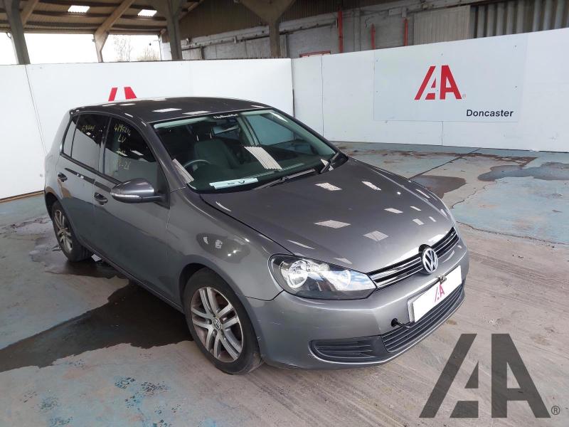 2010 VOLKSWAGEN GOLF BLUEMOTION SE TDI 1598cc TURBO DIESEL MANUAL 5 Speed 5 DOOR HATCHBACK