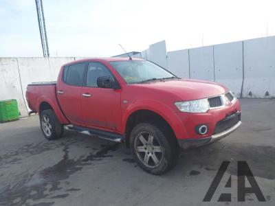 Image of 2013 MITSUBISHI L200 DI-D 4X4 BARBARIAN LB DCB 2477cc TURBO DIESEL MANUAL 5 Speed PICK UP