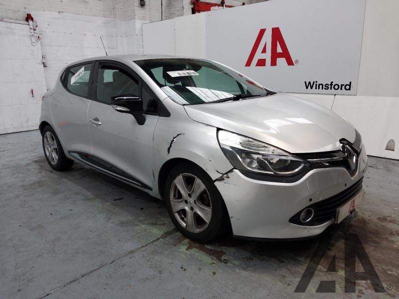 2015 RENAULT CLIO DYNAMIQUE MEDIANAV ENERGY DCI 1461cc TURBO DIESEL MANUAL 5 Speed 5 DOOR HATCHBACK