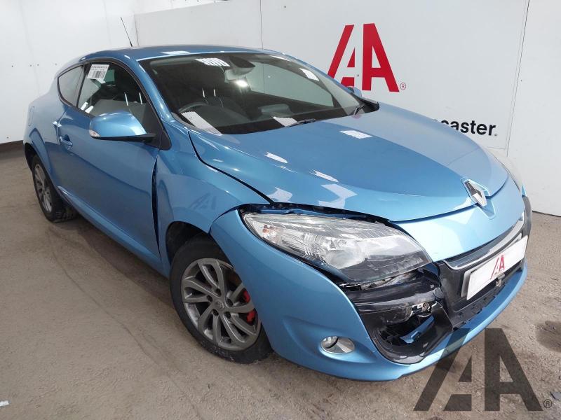 2013 RENAULT MEGANE DYNAMIQUE TOMTOM DCI 1461cc TURBO DIESEL MANUAL 6 Speed 3 DOOR COUPE