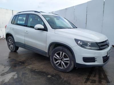 Image of 2015 VOLKSWAGEN TIGUAN S TDI BLUEMOTION TECHNOLOGY 1968cc TURBO DIESEL MANUAL 6 Speed 5 DOOR ESTATE
