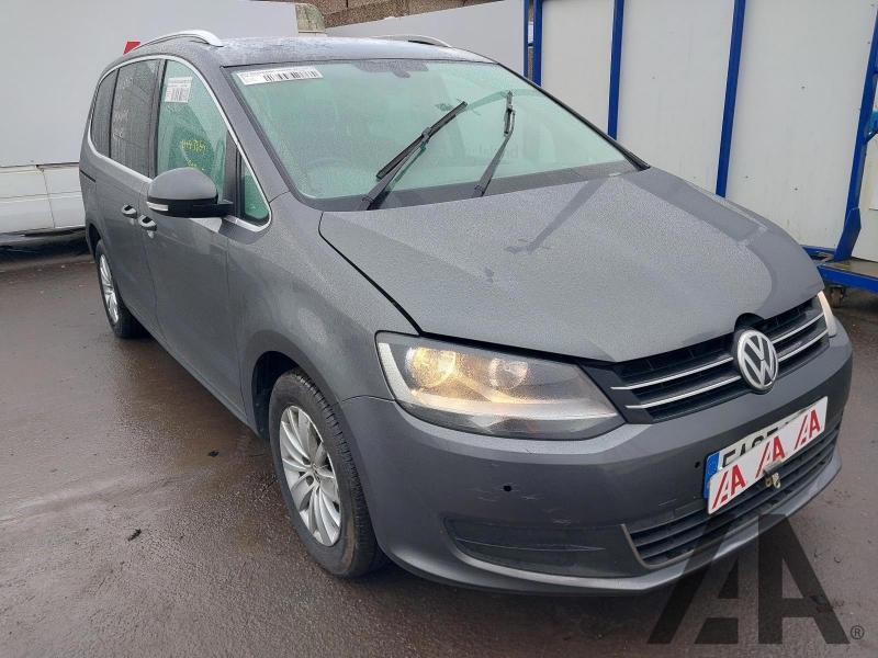2017 VOLKSWAGEN SHARAN SE TDI BLUEMOTION TECHNOLOGY D 1968cc TURBO DIESEL SEMI AUTO 6 Speed 5 DOOR MPV