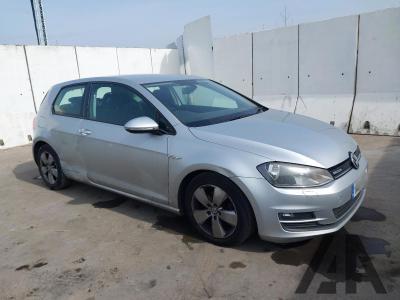 Image of 2014 VOLKSWAGEN GOLF BLUEMOTION TDI 1598cc TURBO DIESEL MANUAL 6 Speed 3 DOOR HATCHBACK