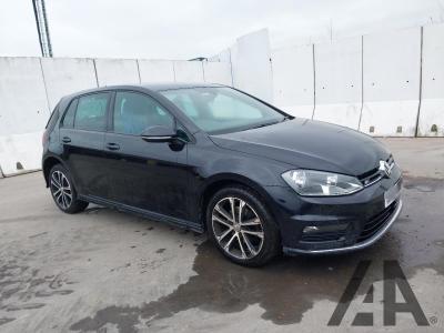 Image of 2015 VOLKSWAGEN GOLF R-LINE TDI BLUEMOTION TECHNOLO 1968cc TURBO DIESEL SEMI AUTO 6 Speed 5 DOOR HATCHBACK