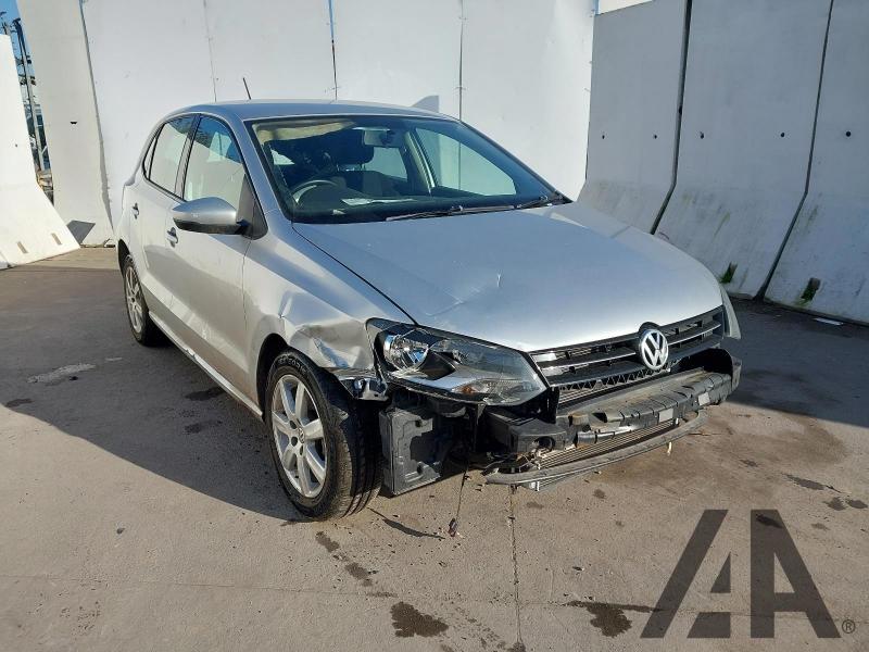 2012 VOLKSWAGEN POLO SE TSI DSG 1197cc TURBO PETROL SEMI AUTO 7 Speed 5 DOOR HATCHBACK