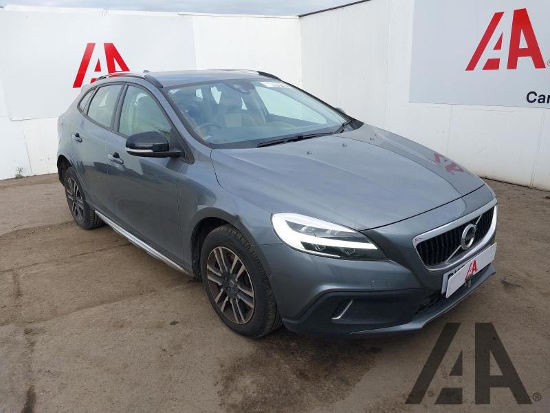 2016 VOLVO V40 T3 CROSS COUNTRY NAV PLUS 1498cc TURBO PETROL AUTOMATIC 6 Speed 5 DOOR HATCHBACK