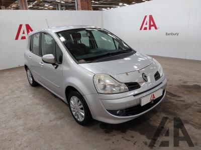 Image of 2011 RENAULT GRAND MODUS DYNAMIQUE VVT 1598cc PETROL AUTOMATIC 4 Speed 5 DOOR HATCHBACK
