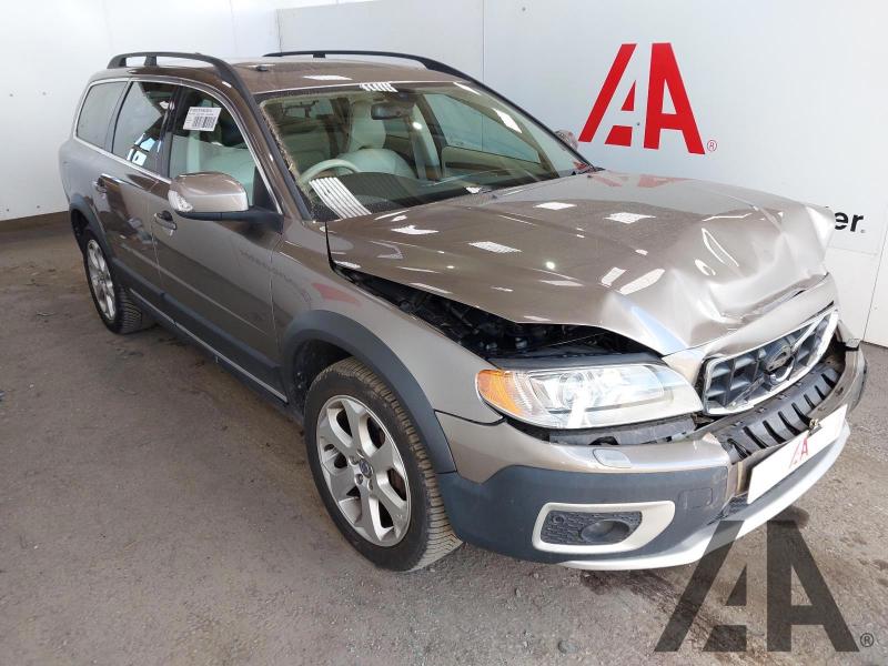 2011 VOLVO XC70 D5 SE LUX AWD 2400cc TURBO DIESEL AUTOMATIC 6 Speed 5 DOOR ESTATE