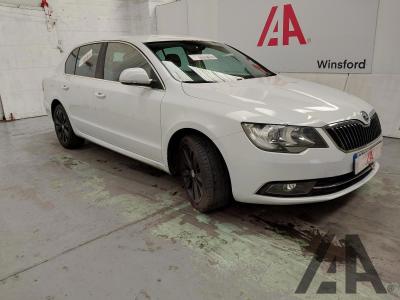 Image of 2015 SKODA SUPERB BLACK EDITION TDI CR 1968cc TURBO DIESEL MANUAL 5 DOOR HATCHBACK