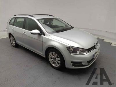 Image of 2014 VOLKSWAGEN GOLF SE TDI BLUEMOTION TECHNOLOGY 1598cc TURBO DIESEL MANUAL 5 Speed 5 DOOR ESTATE