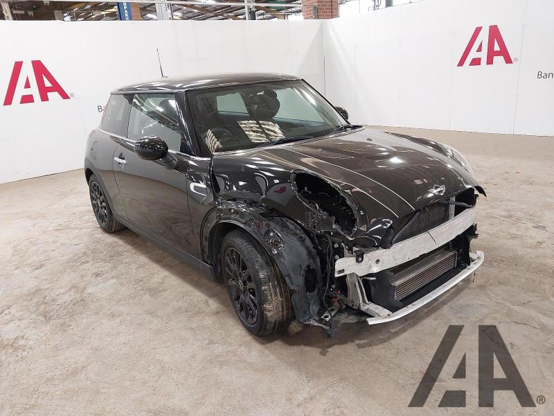 2015 MINI HATCH COOPER 1499cc TURBO PETROL AUTOMATIC 6 Speed 3 DOOR HATCHBACK