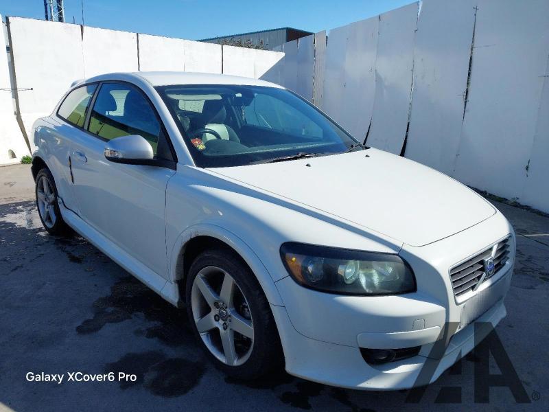 2009 VOLVO C30 R-DESIGN 1596cc PETROL MANUAL 5 Speed 3 DOOR HATCHBACK