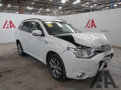 Image of 2015 MITSUBISHI OUTLANDER PHEV GX4H 4WORK 1998cc PETROL/ELECTRIC CVT PANEL VAN