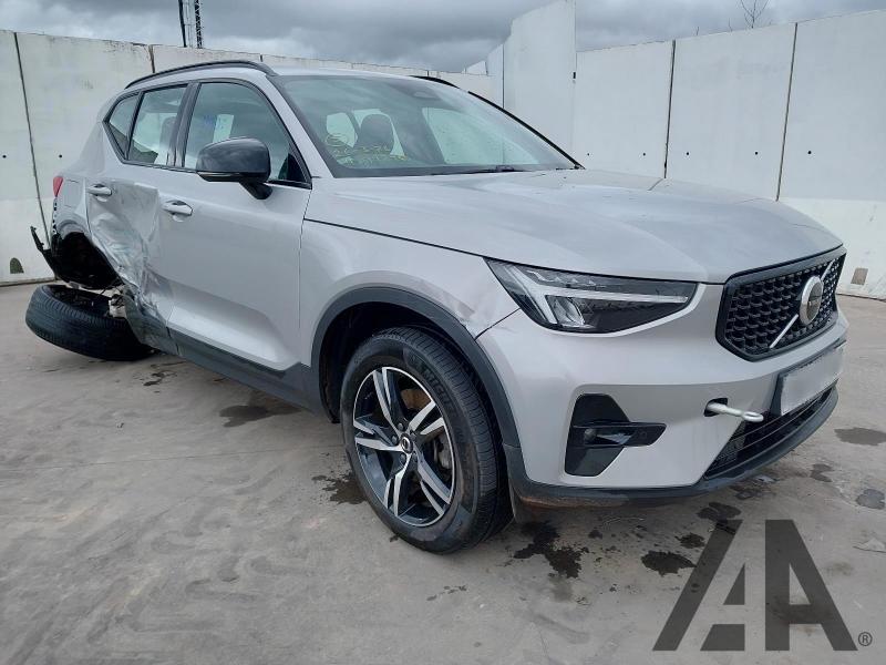 2023 VOLVO XC40 B3 PLUS 1969cc TURBO PETROL SEMI AUTO 5 DOOR ESTATE