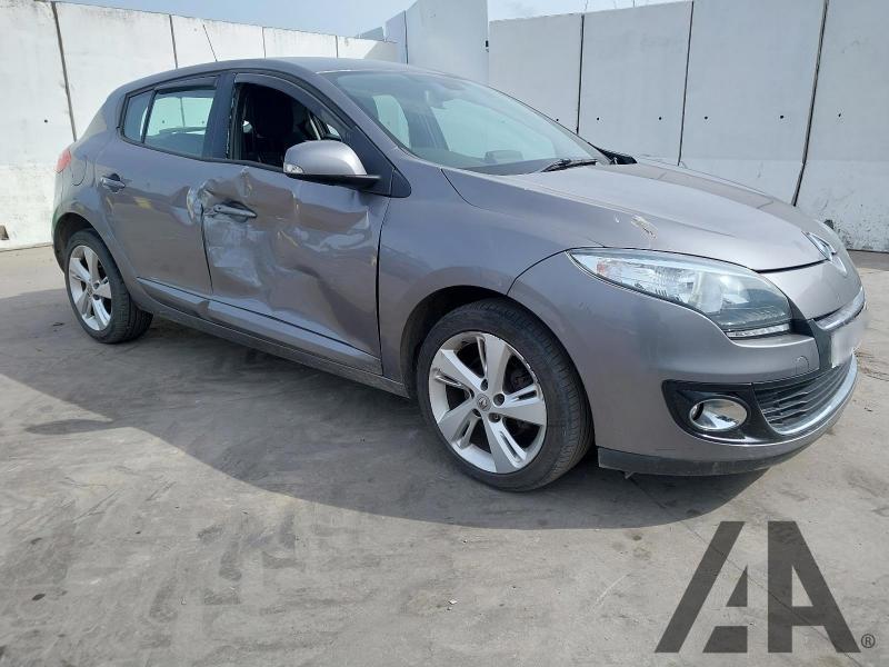 2013 RENAULT MEGANE DYNAMIQUE TOMTOM ENERGY DCI S/ 1461cc TURBO DIESEL MANUAL 6 Speed 5 DOOR HATCHBACK