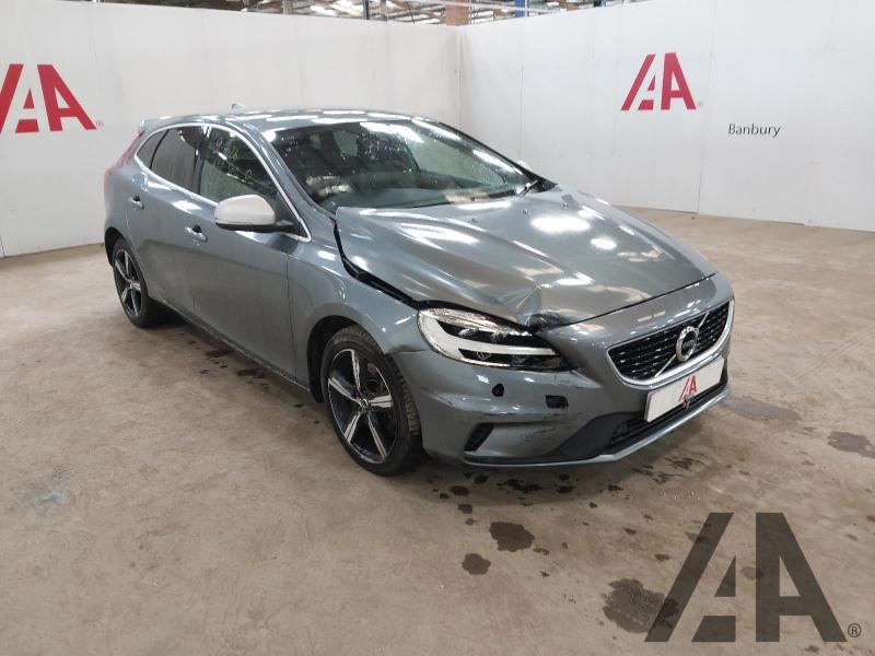 2019 VOLVO V40 D3 R-DESIGN EDITION 1969cc TURBO DIESEL MANUAL 6 Speed 5 DOOR HATCHBACK