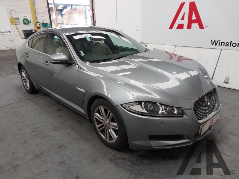 2014 JAGUAR XF D LUXURY 2179cc TURBO DIESEL AUTOMATIC 8 Speed 4 DOOR SALOON