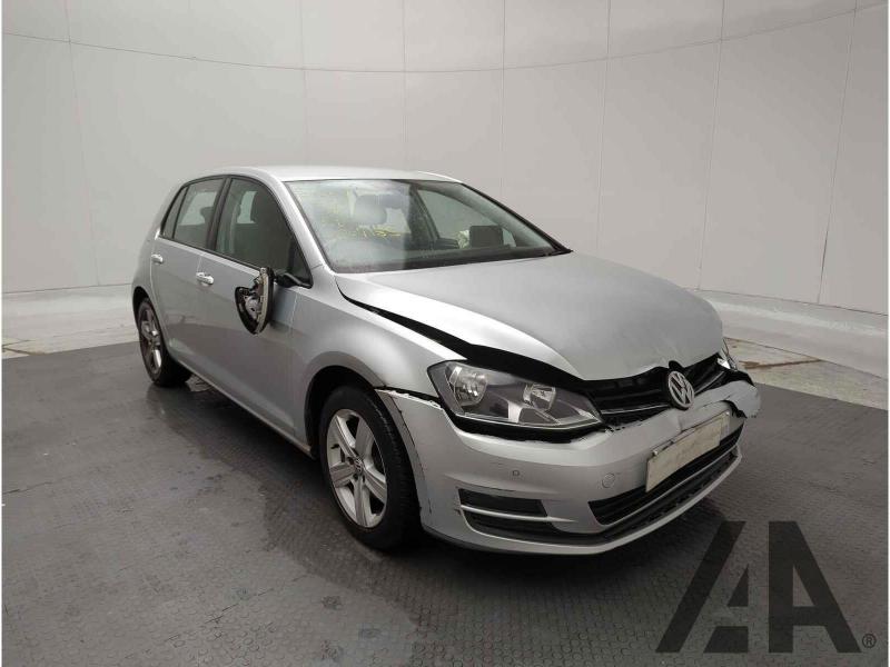 2015 VOLKSWAGEN GOLF MATCH TDI BLUEMOTION TECHNOLOG 1598cc TURBO DIESEL MANUAL 5 Speed 5 DOOR HATCHBACK