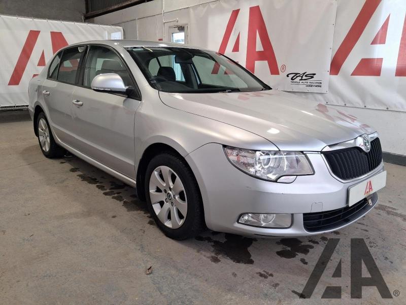 2011 SKODA SUPERB S TDI CR 1598cc TURBO DIESEL MANUAL 5 DOOR HATCHBACK