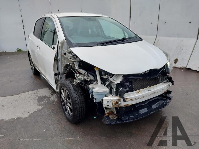 2015 TOYOTA YARIS VVT-I ICON 1329cc PETROL MANUAL 6 Speed 5 DOOR HATCHBACK