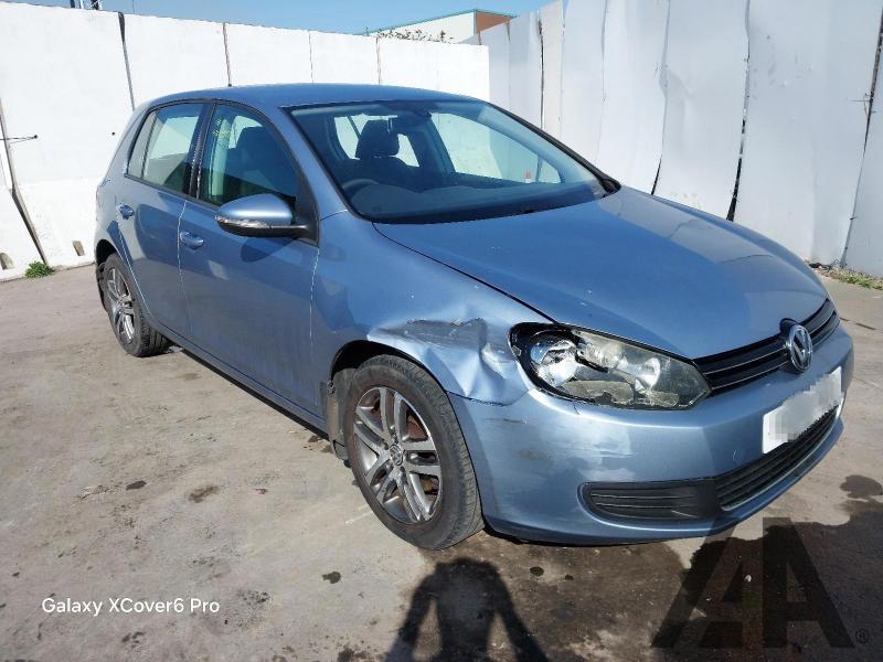 2010 VOLKSWAGEN GOLF SE TDI 1598cc TURBO DIESEL MANUAL 5 Speed 5 DOOR HATCHBACK