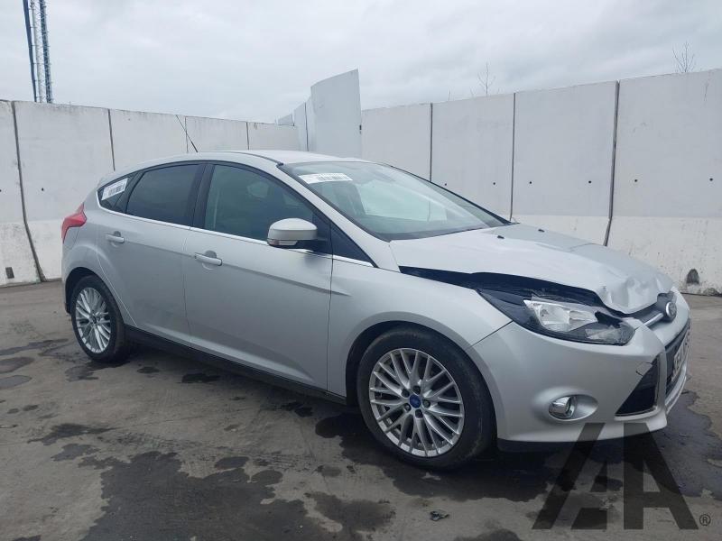 2014 FORD FOCUS ZETEC NAVIGATOR 999cc TURBO PETROL MANUAL 6 Speed 5 DOOR HATCHBACK