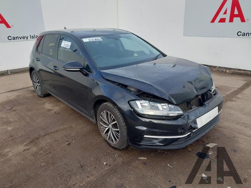 2017 VOLKSWAGEN GOLF SE NAVIGATION TDI BLUEMOTION T 1598cc TURBO DIESEL SEMI AUTO 7 Speed 5 DOOR HATCHBACK
