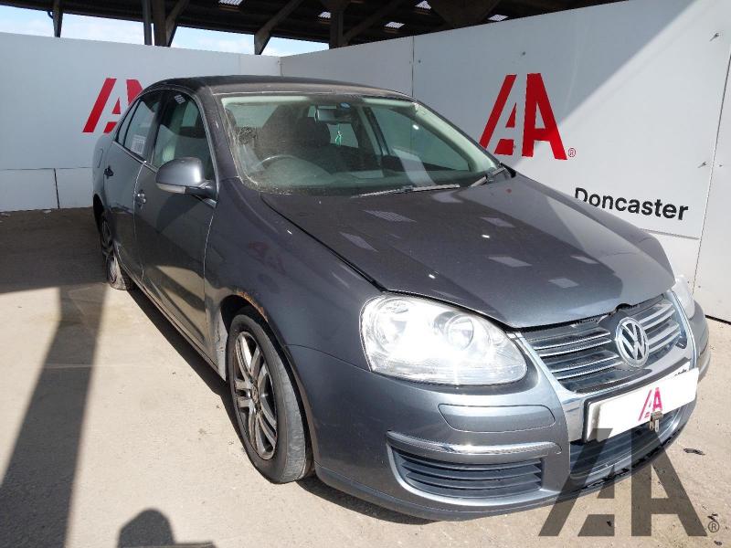 2010 VOLKSWAGEN JETTA SE TDI 1598cc TURBO DIESEL MANUAL 5 Speed 4 DOOR SALOON