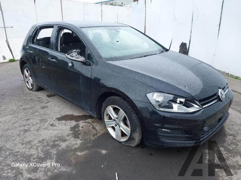 2015 VOLKSWAGEN GOLF MATCH TDI BLUEMOTION TECHNOLOG 1598cc TURBO DIESEL MANUAL 5 Speed 5 DOOR HATCHBACK