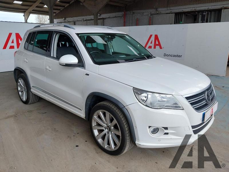 2011 VOLKSWAGEN TIGUAN R LINE TDI 4MOTION DSG 1968cc TURBO DIESEL SEMI AUTO 7 Speed 5 DOOR ESTATE