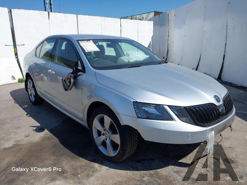 2020 SKODA OCTAVIA SE DRIVE TSI DSG 1498cc TURBO PETROL SEMI AUTO 7 Speed 5 DOOR HATCHBACK