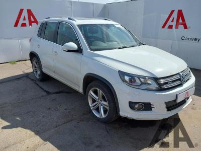 Image of 2015 VOLKSWAGEN TIGUAN R LINE TDI BLUEMOTION TECH 4MO 1968cc TURBO DIESEL SEMI AUTO 7 Speed 5 DOOR ESTATE