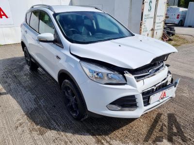 Image of 2015 FORD KUGA TITANIUM TDCI 1997cc TURBO DIESEL MANUAL 6 Speed 5 DOOR HATCHBACK