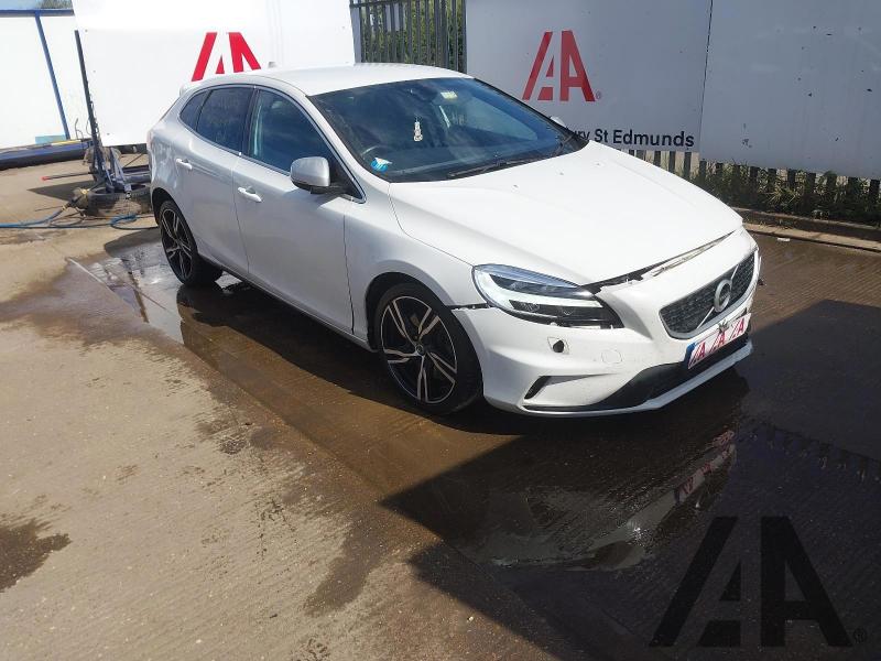 2017 VOLVO V40 D4 R-DESIGN PRO 1969cc TURBO DIESEL MANUAL 6 Speed 5 DOOR HATCHBACK