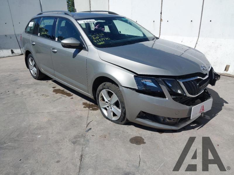 2019 SKODA OCTAVIA SE TSI DSG 1498cc TURBO PETROL SEMI AUTO 7 Speed 5 DOOR ESTATE