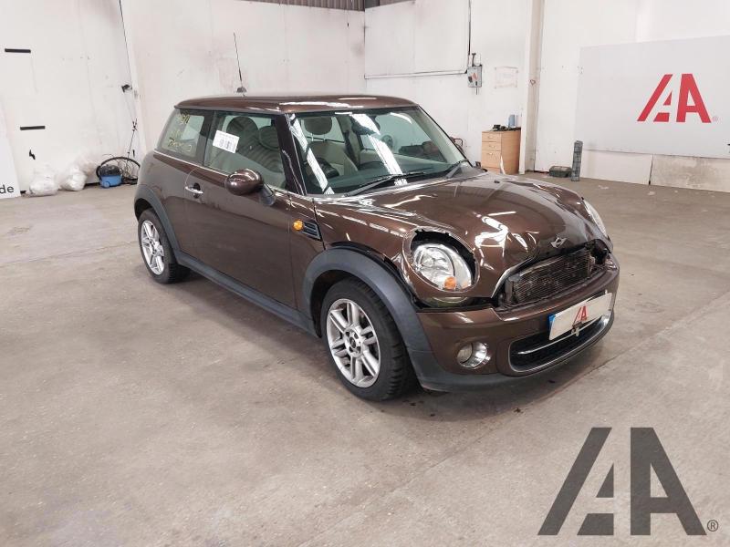 2011 MINI HATCH COOPER D 1598cc TURBO DIESEL MANUAL 6 Speed 3 DOOR HATCHBACK