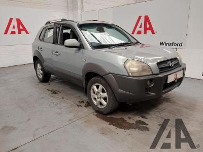 Image of 2005 HYUNDAI TUCSON CDX CRTD 4WD 1991cc TURBO DIESEL MANUAL 5 Speed 5 DOOR ESTATE
