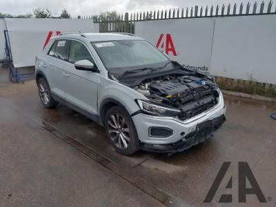 Image of 2019 VOLKSWAGEN T-ROC SEL TDI 1968cc TURBO DIESEL MANUAL 5 DOOR HATCHBACK