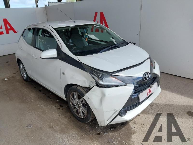 2015 TOYOTA AYGO VVT-I X-PLAY 998cc PETROL MANUAL 5 DOOR HATCHBACK