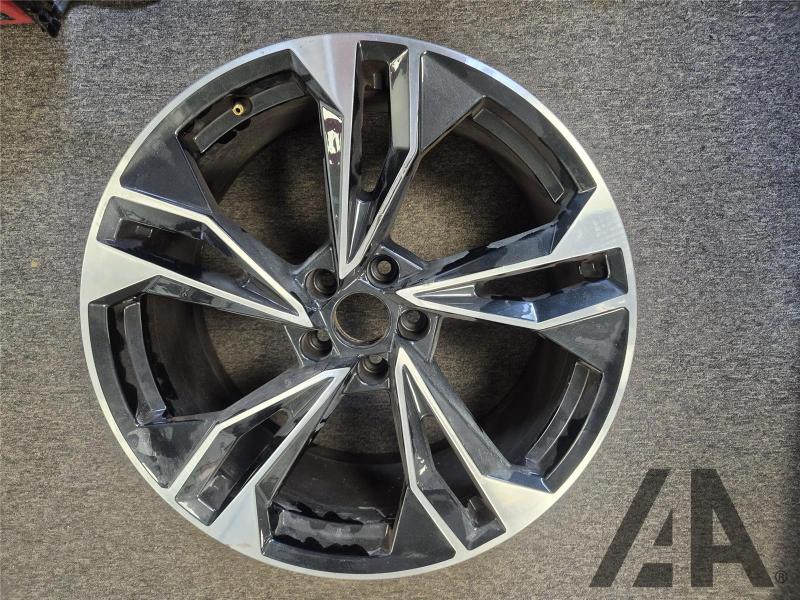 AUDI A4 WHEEL