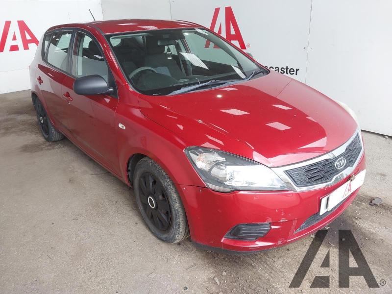 2012 KIA CEED CRDI 1 1582cc TURBO DIESEL MANUAL 6 Speed 5 DOOR HATCHBACK