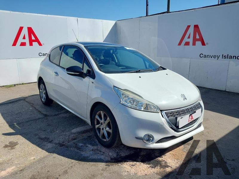 2015 PEUGEOT 208 STYLE 1199cc PETROL MANUAL 3 DOOR HATCHBACK