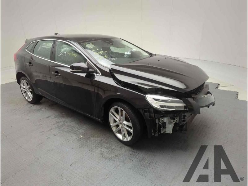 2017 VOLVO V40 T3 INSCRIPTION 1498cc TURBO PETROL AUTOMATIC 6 Speed 5 DOOR HATCHBACK