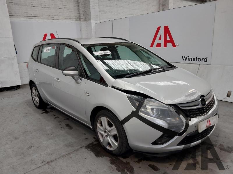 2015 VAUXHALL ZAFIRA TOURER EXCLUSIV CDTI 1956cc TURBO DIESEL MANUAL 6 Speed 5 DOOR MPV