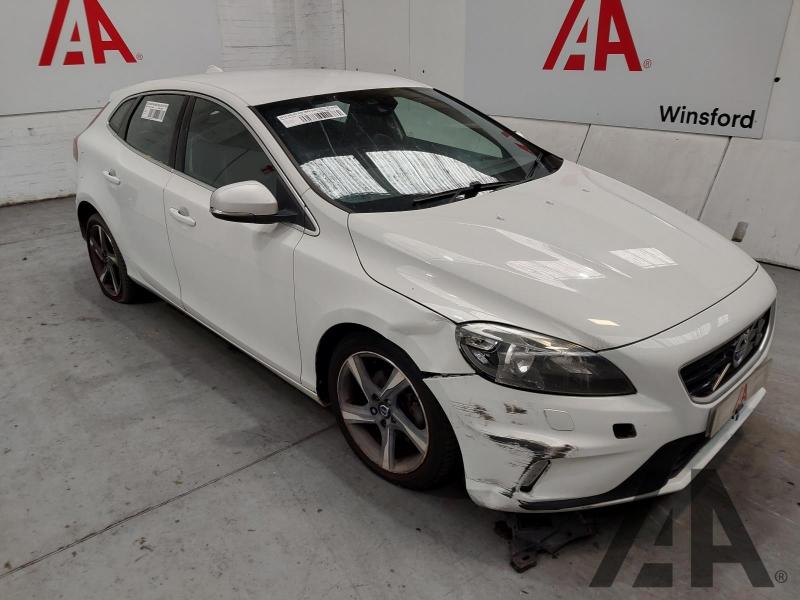 2014 VOLVO V40 D2 R-DESIGN 1560cc TURBO DIESEL MANUAL 6 Speed 5 DOOR HATCHBACK