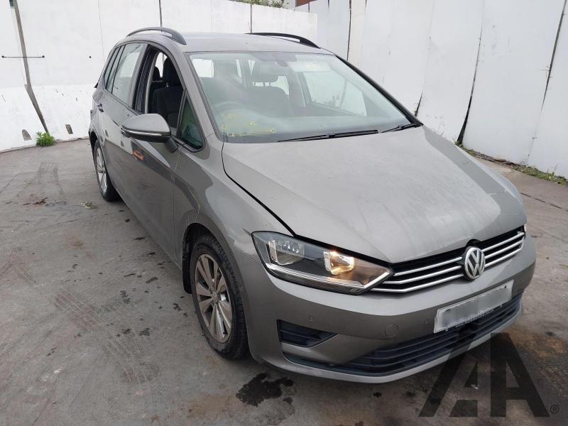 2016 VOLKSWAGEN GOLF SV SE TDI 1598cc TURBO DIESEL MANUAL 5 Speed 5 DOOR MPV