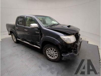 Image of 2015 TOYOTA HI-LUX INVINCIBLE 4X4 D-4D DCB 2982cc TURBO DIESEL MANUAL PICK UP