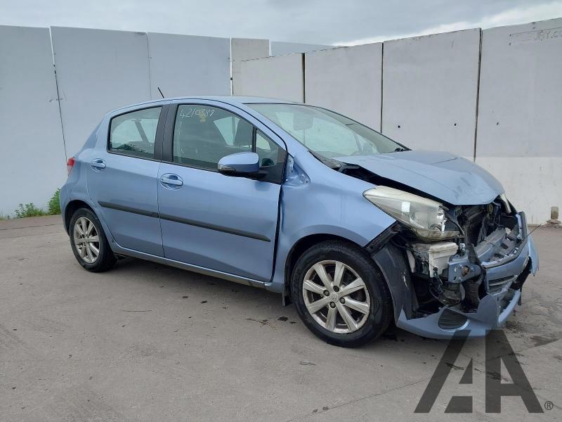 2013 TOYOTA YARIS VVT-I TR 1329cc PETROL CVT 1 Speed 5 DOOR HATCHBACK