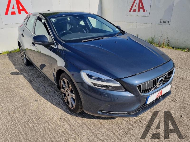 2017 VOLVO V40 D2 INSCRIPTION 1969cc TURBO DIESEL MANUAL 6 Speed 5 DOOR HATCHBACK
